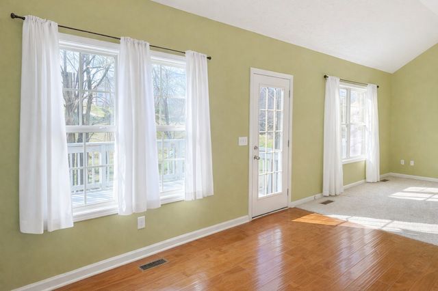 250 Wagoners Way, Westmoreland, TN 37186