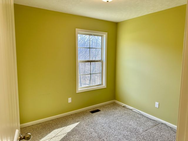 250 Wagoners Way, Westmoreland, TN 37186