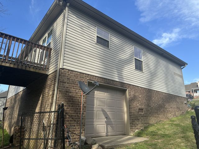 250 Wagoners Way, Westmoreland, TN 37186