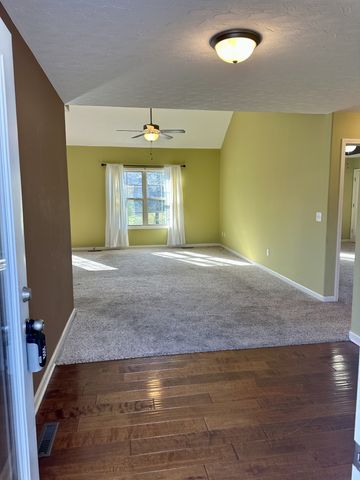 250 Wagoners Way, Westmoreland, TN 37186