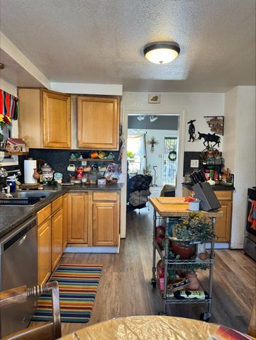 333 Cherry St, Lodi, CA 95240