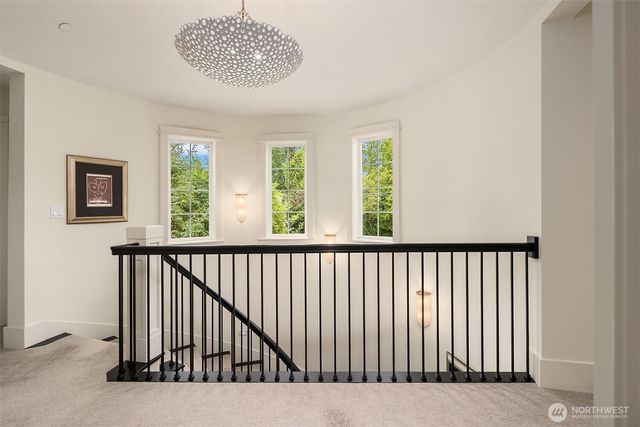 8105 Overlake Drive W, Medina, WA 98039