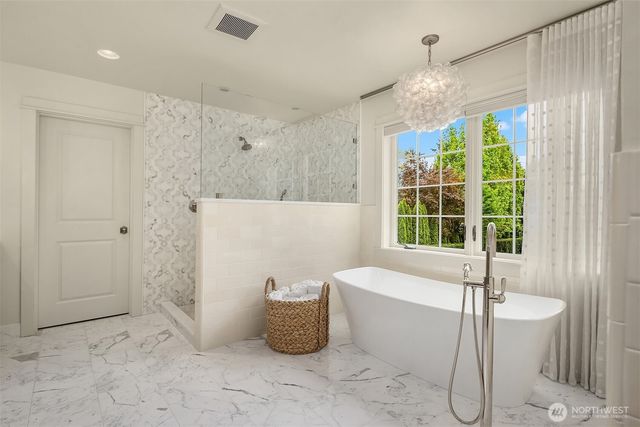 8105 Overlake Drive W, Medina, WA 98039