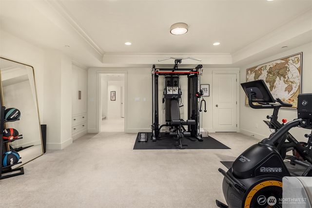 8105 Overlake Drive W, Medina, WA 98039