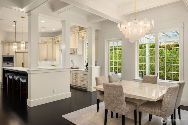 8105 Overlake Drive W, Medina, WA 98039