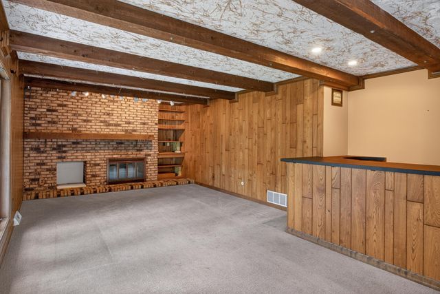 798 Torchwood Drive, New Brighton, MN 55112