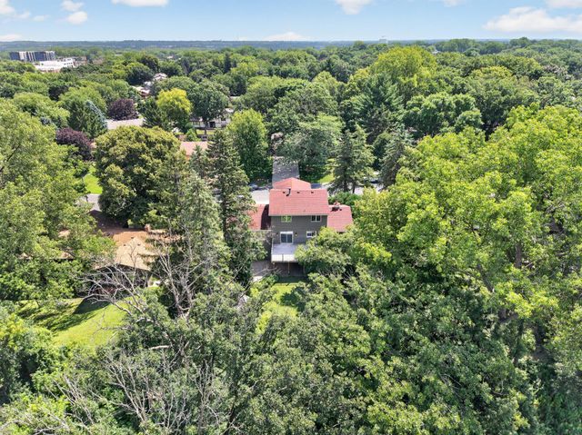 798 Torchwood Drive, New Brighton, MN 55112