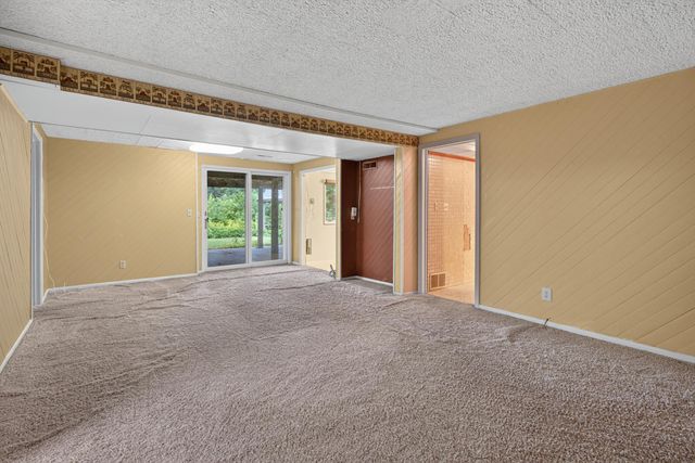 798 Torchwood Drive, New Brighton, MN 55112