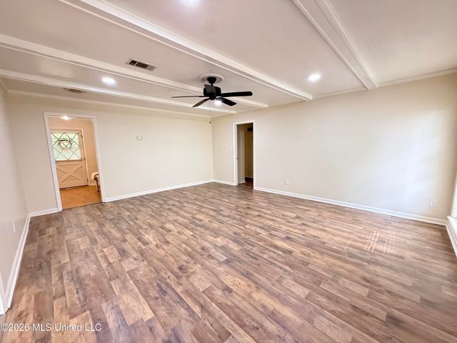 1202 Cliffdale Drive, Clinton, MS 39056