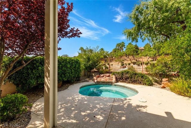 2215 Scarlet Rose Drive, Las Vegas, NV 89134