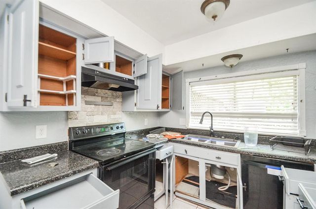 3218 Timberlark Drive, Houston, TX 77339