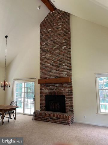 12 SOUTH DR, Pennsville, NJ 08070