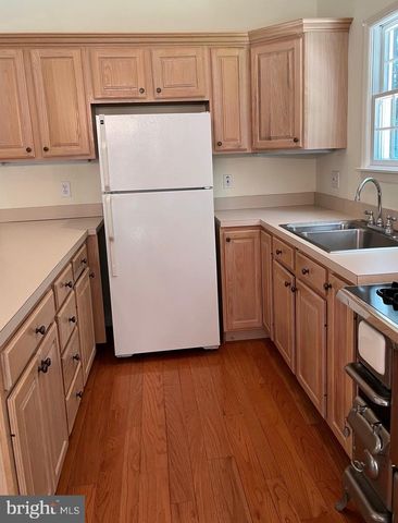 12 SOUTH DR, Pennsville, NJ 08070