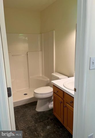 12 SOUTH DR, Pennsville, NJ 08070