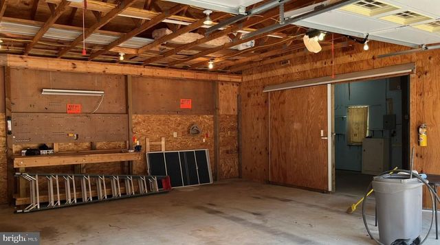 12 SOUTH DR, Pennsville, NJ 08070