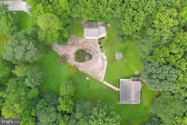 12 SOUTH DR, Pennsville, NJ 08070