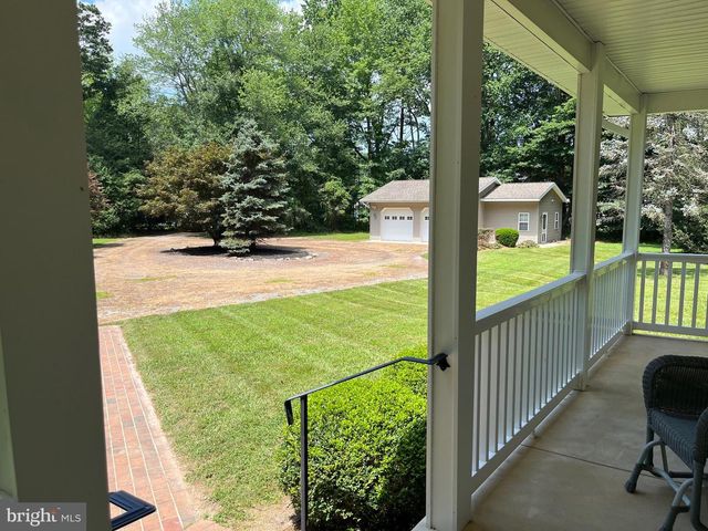 12 SOUTH DR, Pennsville, NJ 08070