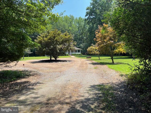 12 SOUTH DR, Pennsville, NJ 08070