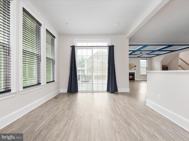 6757 JOHN MALLARD DR, Manassas, VA 20112