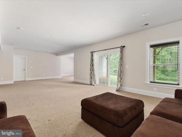 6757 JOHN MALLARD DR, Manassas, VA 20112