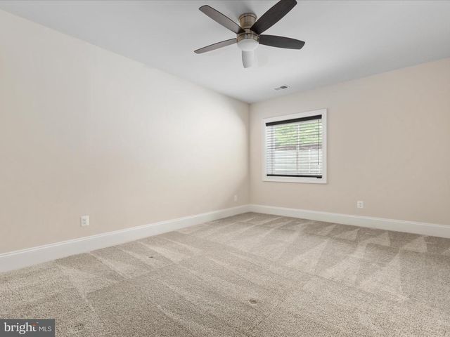 6757 JOHN MALLARD DR, Manassas, VA 20112