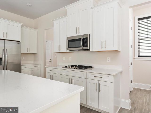 6757 JOHN MALLARD DR, Manassas, VA 20112