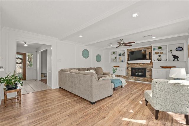 15710 Crestbrook Drive, Houston, TX 77059