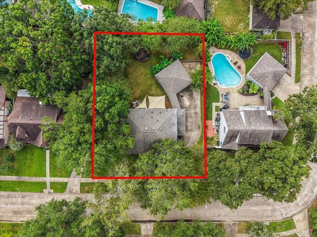 15710 Crestbrook Drive, Houston, TX 77059