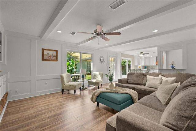 15710 Crestbrook Drive, Houston, TX 77059