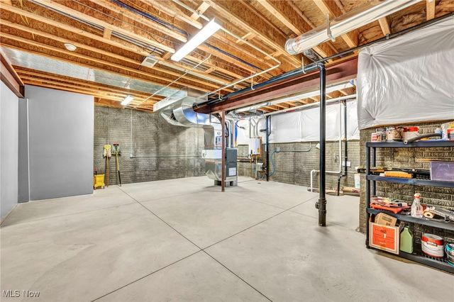 808 Buckingham Drive, Lagrange, OH 44050