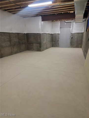 808 Buckingham Drive, Lagrange, OH 44050