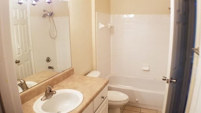 4335 NW 48TH STREET 105, Gainesville, FL 32606