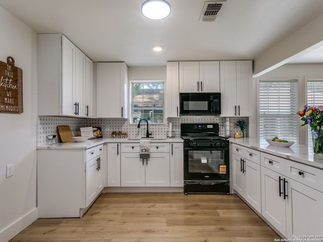 1002 Fulton Ave, San Antonio, TX 78201