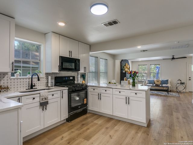 1002 Fulton Ave, San Antonio, TX 78201