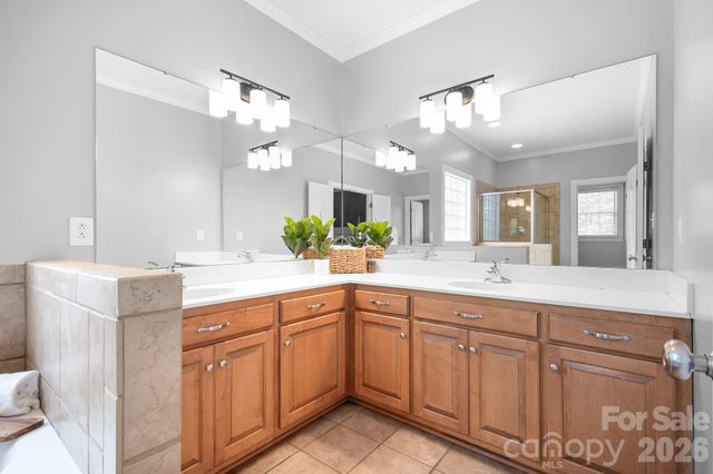 4380 Woodsbury Lane, Lincolnton, NC 28092