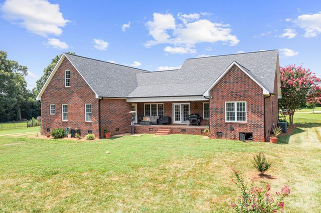4380 Woodsbury Lane, Lincolnton, NC 28092
