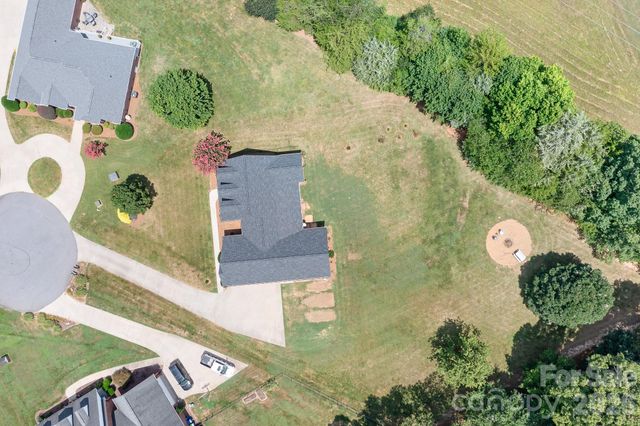 4380 Woodsbury Lane, Lincolnton, NC 28092