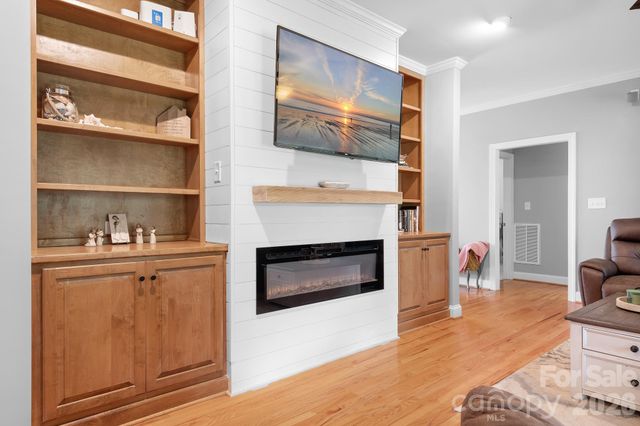 4380 Woodsbury Lane, Lincolnton, NC 28092