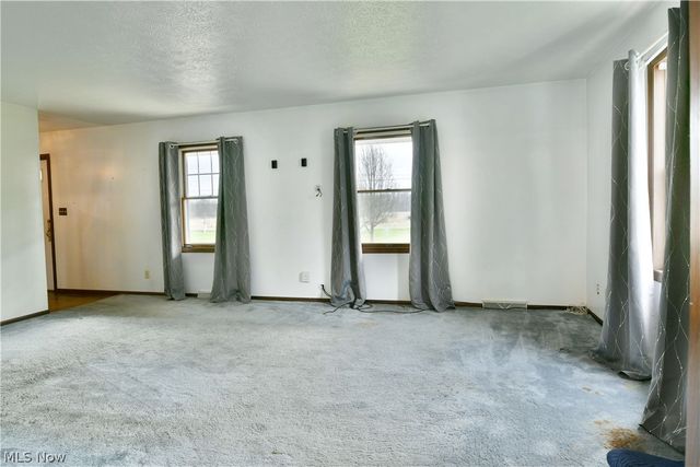 5321 Sodom Hutchings Road, Farmdale, OH 44417