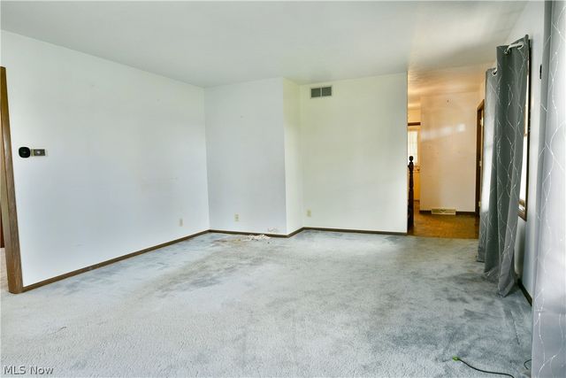 5321 Sodom Hutchings Road, Farmdale, OH 44417