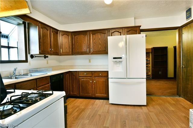 5321 Sodom Hutchings Road, Farmdale, OH 44417