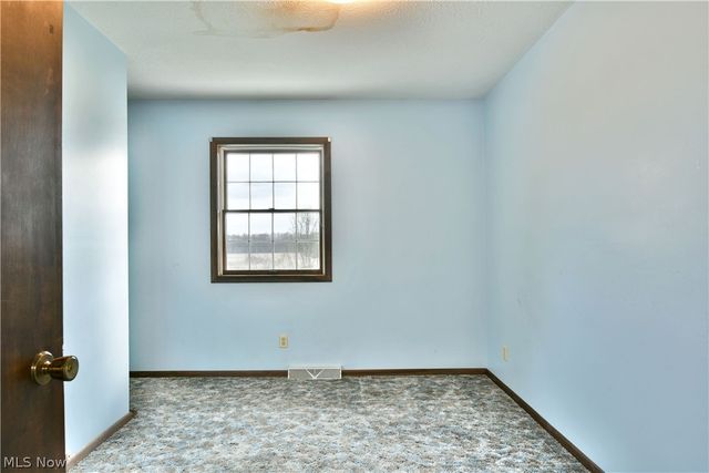 5321 Sodom Hutchings Road, Farmdale, OH 44417