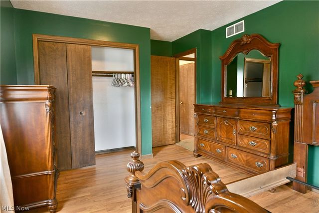 5321 Sodom Hutchings Road, Farmdale, OH 44417