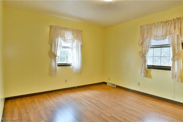 5321 Sodom Hutchings Road, Farmdale, OH 44417