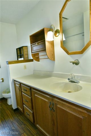 5321 Sodom Hutchings Road, Farmdale, OH 44417