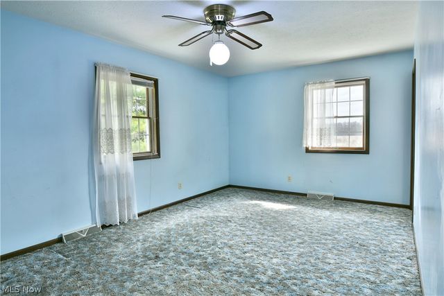 5321 Sodom Hutchings Road, Farmdale, OH 44417