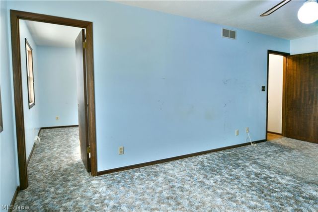 5321 Sodom Hutchings Road, Farmdale, OH 44417