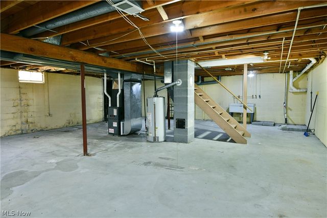 5321 Sodom Hutchings Road, Farmdale, OH 44417