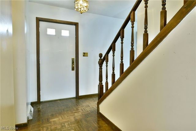 5321 Sodom Hutchings Road, Farmdale, OH 44417