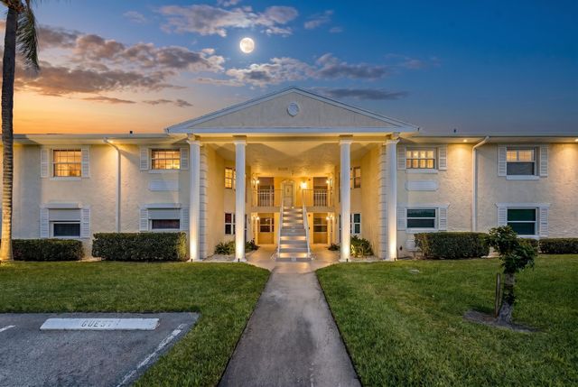 360 Grove Isle Circle, Vero Beach, FL 32962